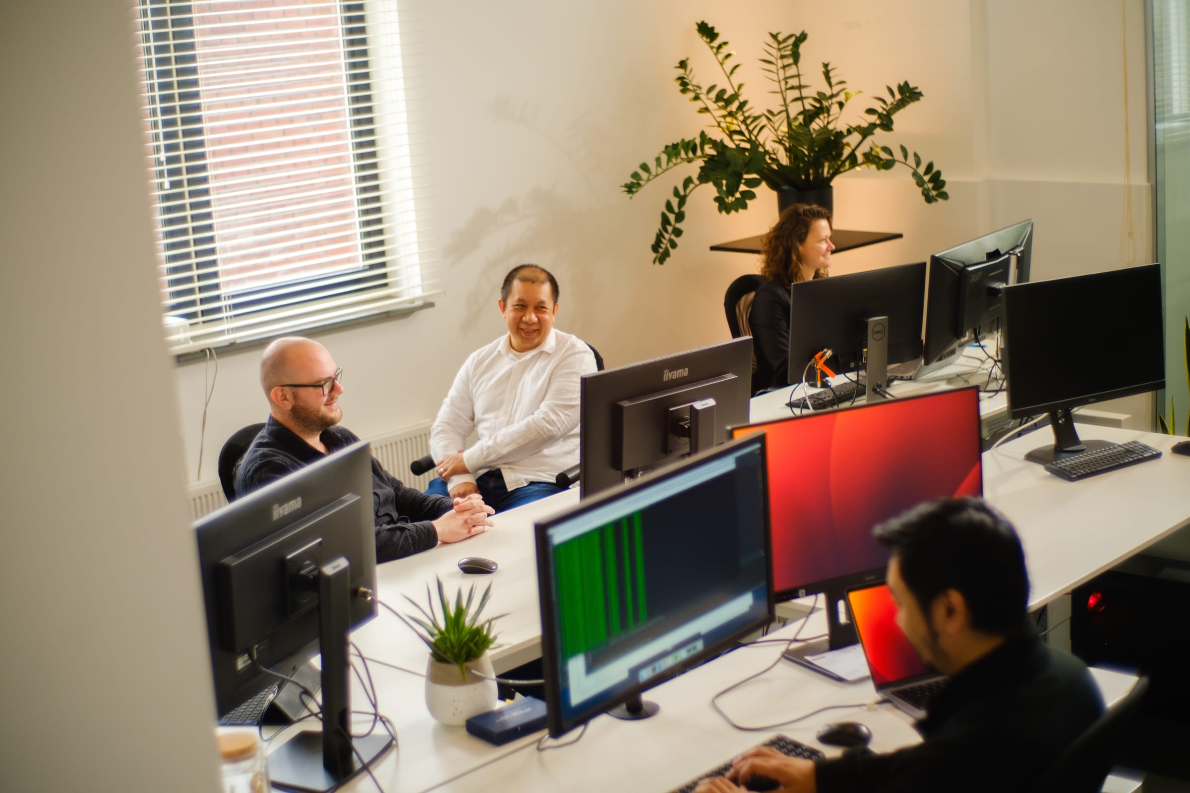 Het team van Lead Innovation aan het werk